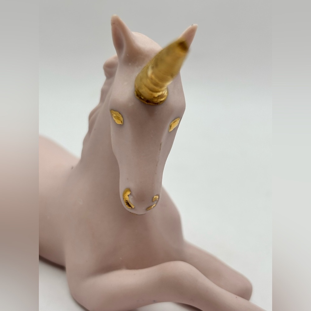 Unicorn Pink Porcelain Figurine with Gold Horn and hooves. - Picture 6 of 13